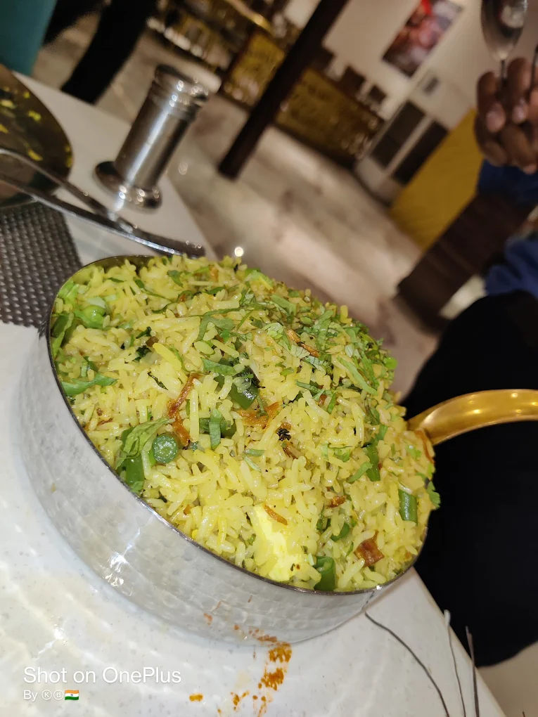 maincourse-HotelJayMalharBhojnalay-grobizzz.in-1